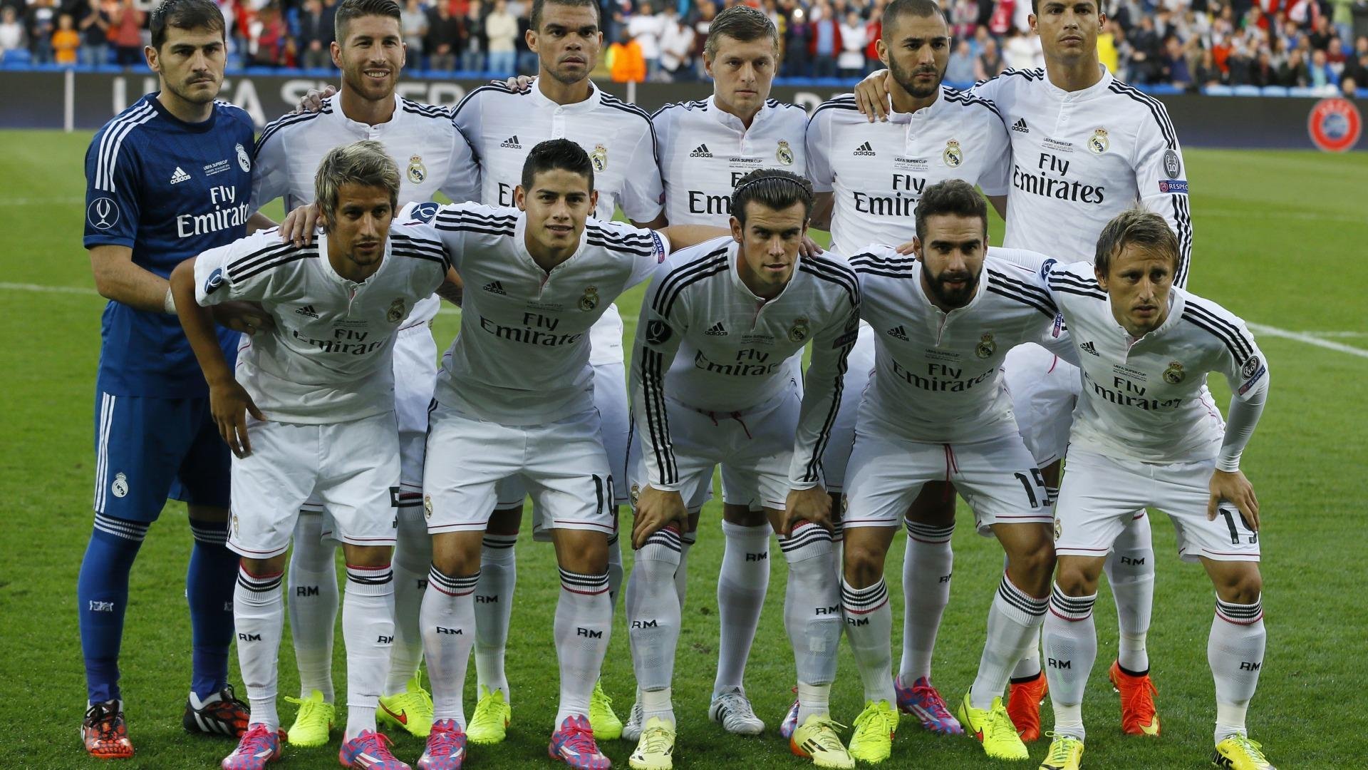 中国足球国家队强调体能与速度平衡发展,中国足球运动员的体能标准